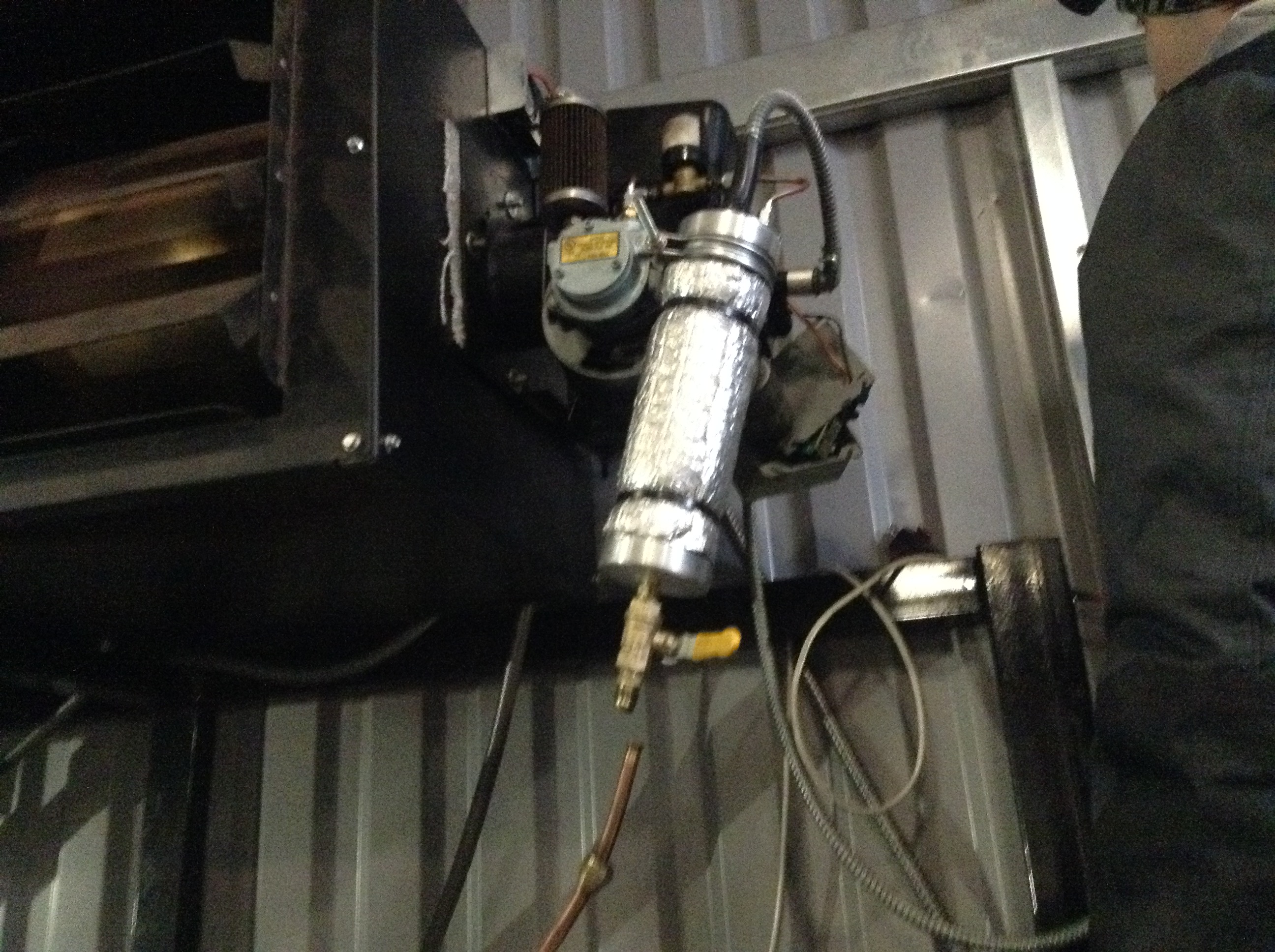 Монтаж воздухонагревателя на отработанном масле